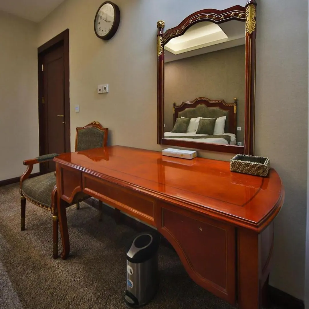 Hotel Bnb Abhivadya Gange Varanasi